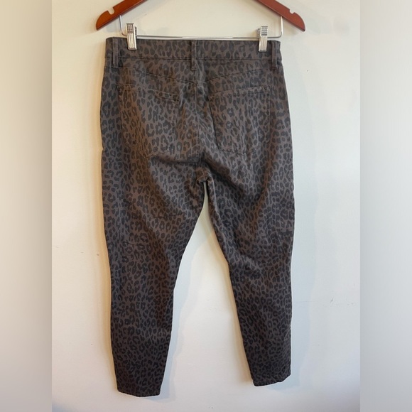 NWT Pistola|| Hannah Leopard Print Cargo Skinny Jeans Size 29 Brown Zip Pockets - Picture 5 of 8